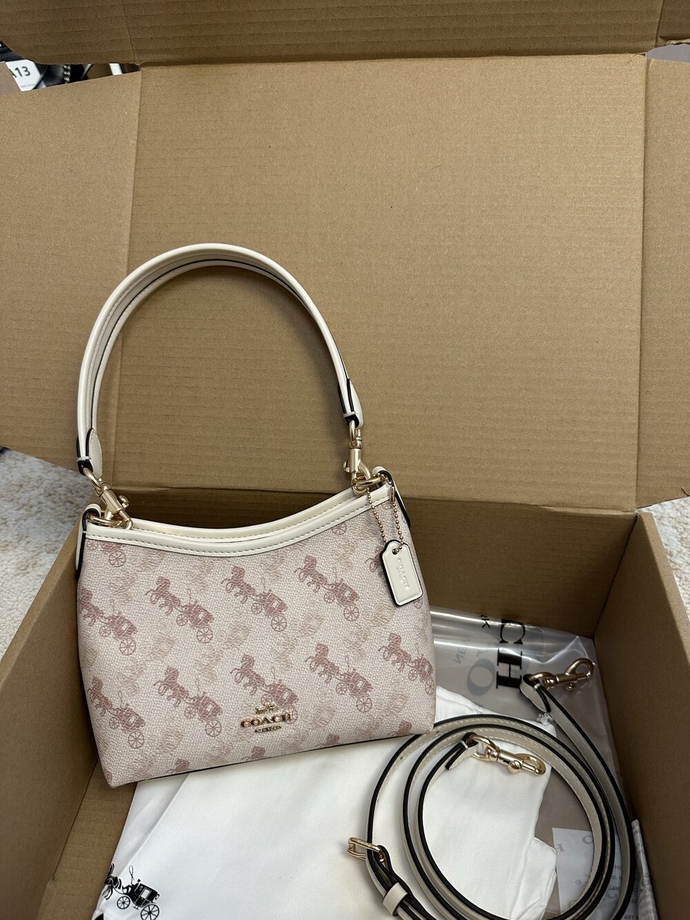 Coach single shoulder crossbody bag